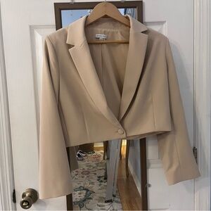 Gianni Bini Tan Cropped Blazer